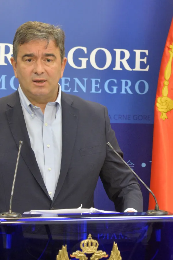 Pres Medojevica oko sverca cigareta, Nebojsa Medojevic