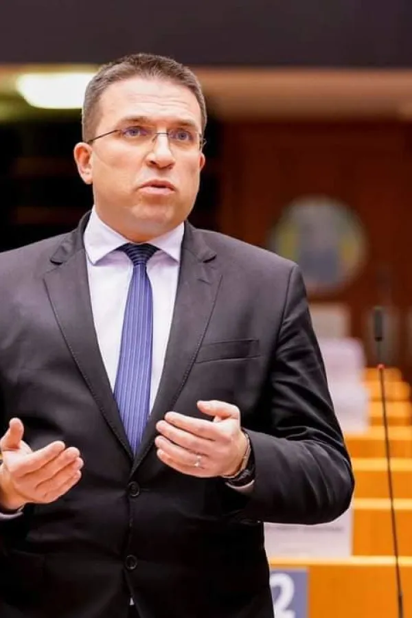 Tomislav Sokol