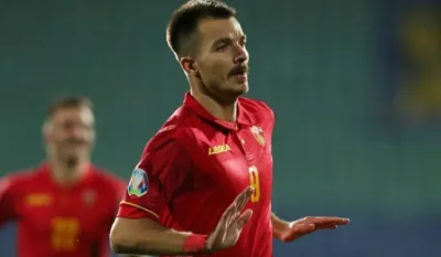 Stefan Mugo&scaron;a