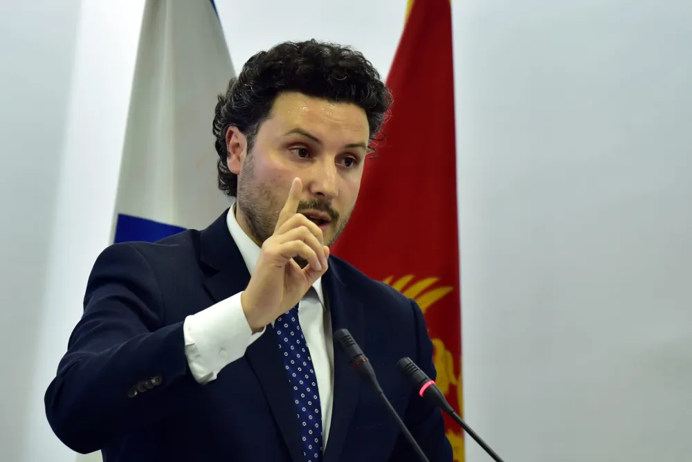 Sastanak Dritana Abazovica i ministara u Privrednoj komori