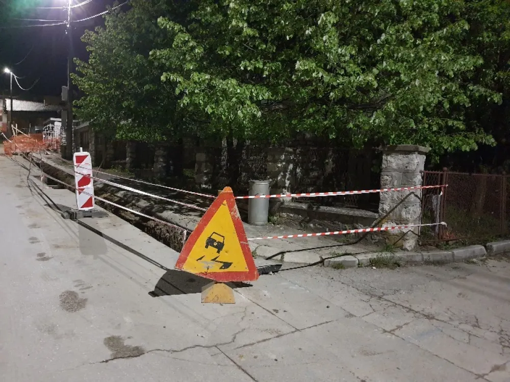 Радови у Авалској улици кренули па стали