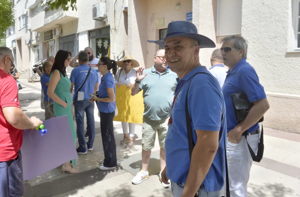 protest radnika Montenegro erlajnsa, MA, protest, radnici, radnici MA, Montenegro erlajns, airlines