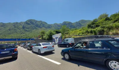 FOTO: Portal DAN - Gužve ka moru