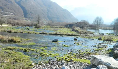 ​Dragulj Alipa&scaron;ini izvori u raljama imovinskopravnih odnosa
