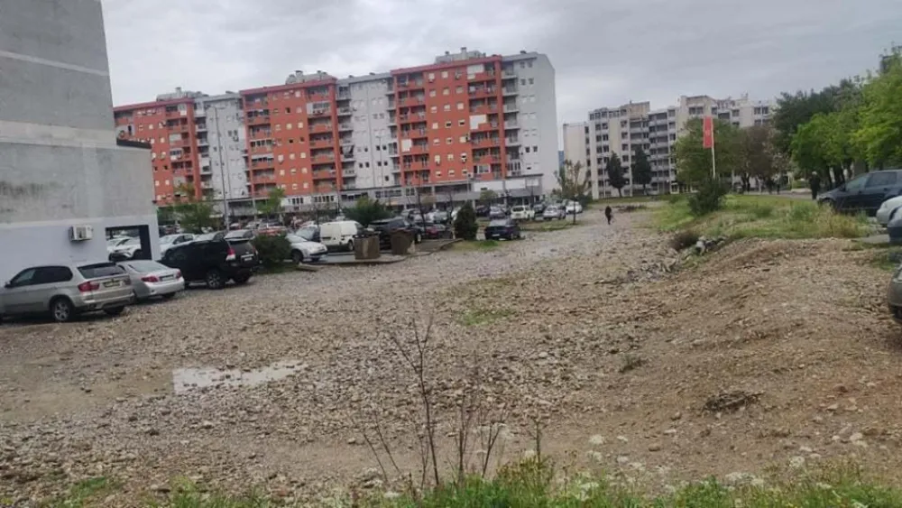 Poni&scaron;ten konkurs za desetospratnice; Niјesu zadovoljili kriteriјume Univerziteta Crne Gore
