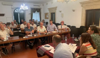 Учесници јавне расправе одржане у Палати Бизанти