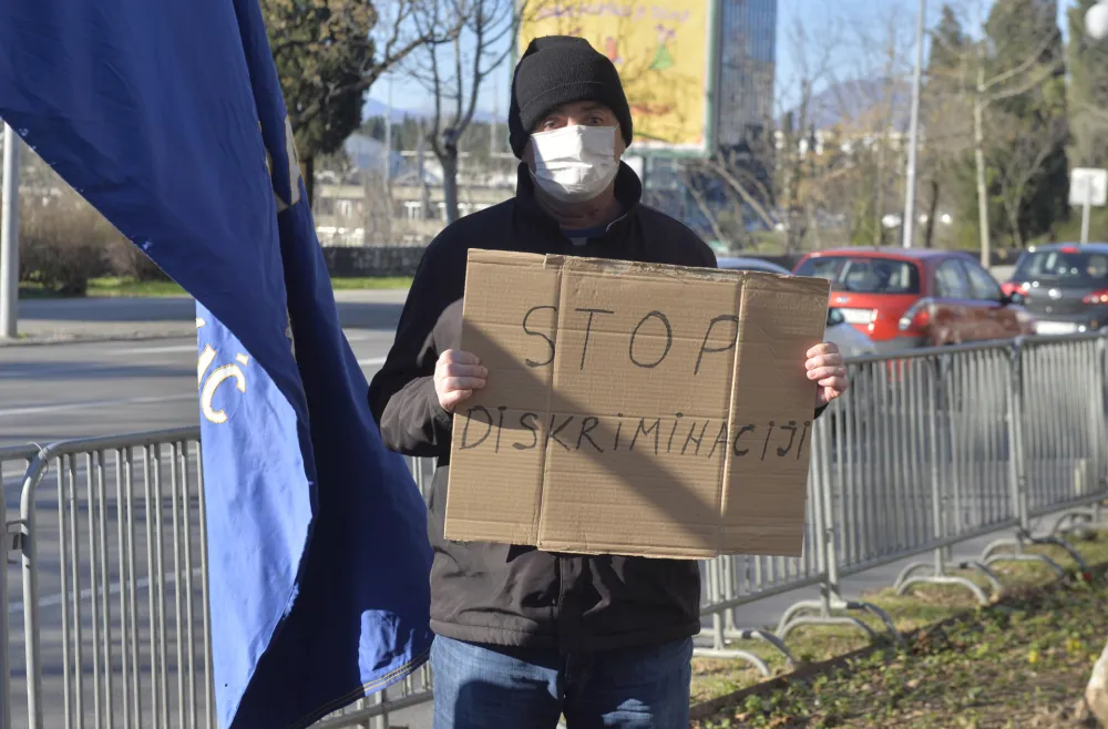 Protest bivsih radnika i penzionera Zeljezare, protest, zeljezara, penzioneri, bivsi radnici