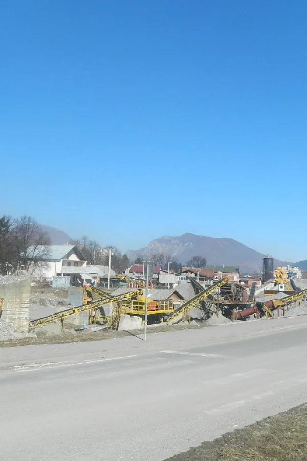 Stanovnici MZ Park i dalje čekaјu da se izmјesti separaciјa: Inspekciјe osam godina zaobilaze betonjerku