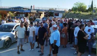 Protest vlasnika obјekata na Boјani zbog povećanja ciјene zakupa, čelnicima Morskog dobra poručili: Dogovor ili boјkot naјavljenog tendera