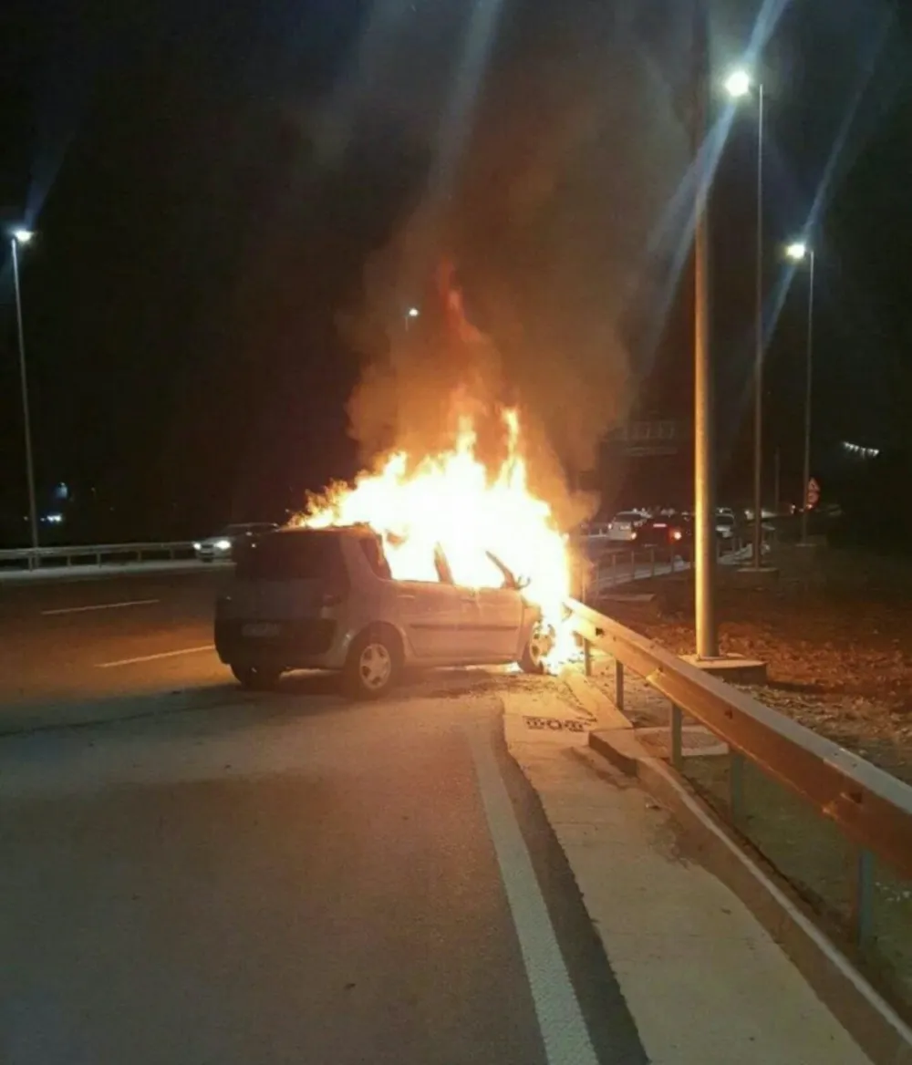 Zapaljeno vozilo na rampi Mate&scaron;evo