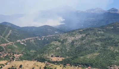 Helikopter Vojske Crne Gore uključen u ga&scaron;enje požara