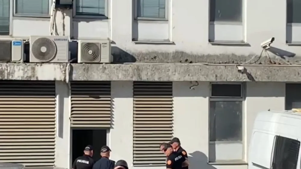 Privođenje Petra Lazovića
