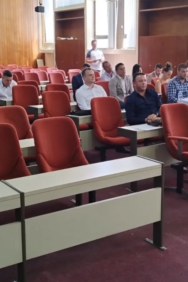 Bez zelenog svјetla izvјe&scaron;taј o radu biv&scaron;eg predsјednika i zavr&scaron;ni račun budžeta Op&scaron;tine Ulcinj