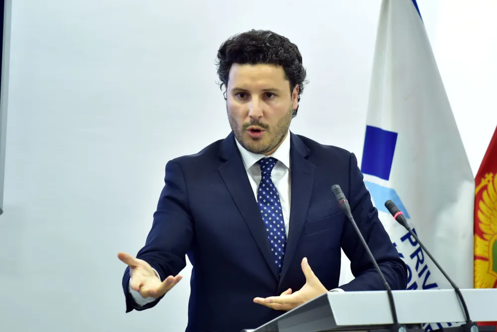Sastanak Dritana Abazovica i ministara u Privrednoj komori