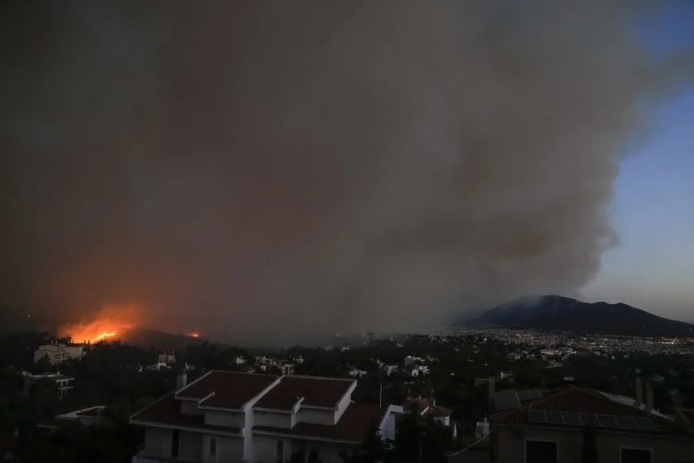 Požar nedaleko od Atine