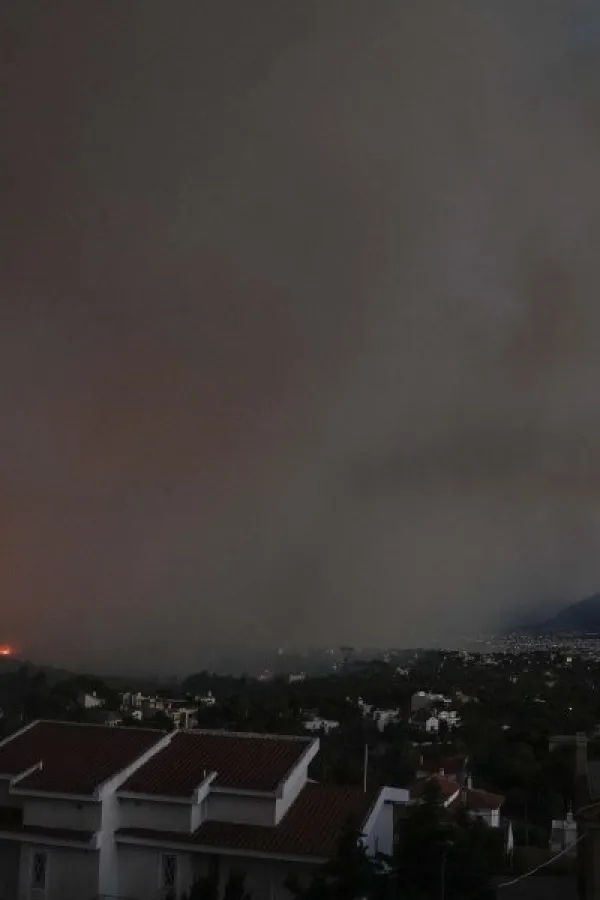 Požar nedaleko od Atine