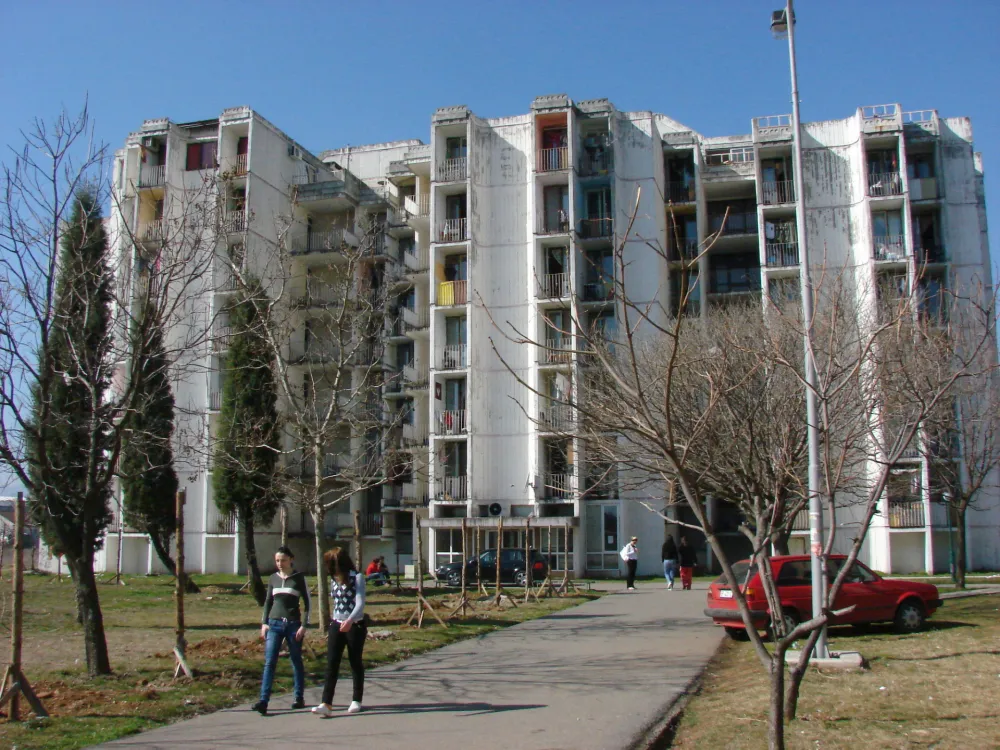 Studentski dom Reportaza <br>zgrada studentskog doma <br>Studenti