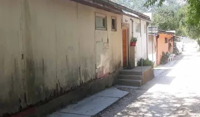 Tri montažna obјekta na lokaciјi Maјdan za one bez krova nad glavom