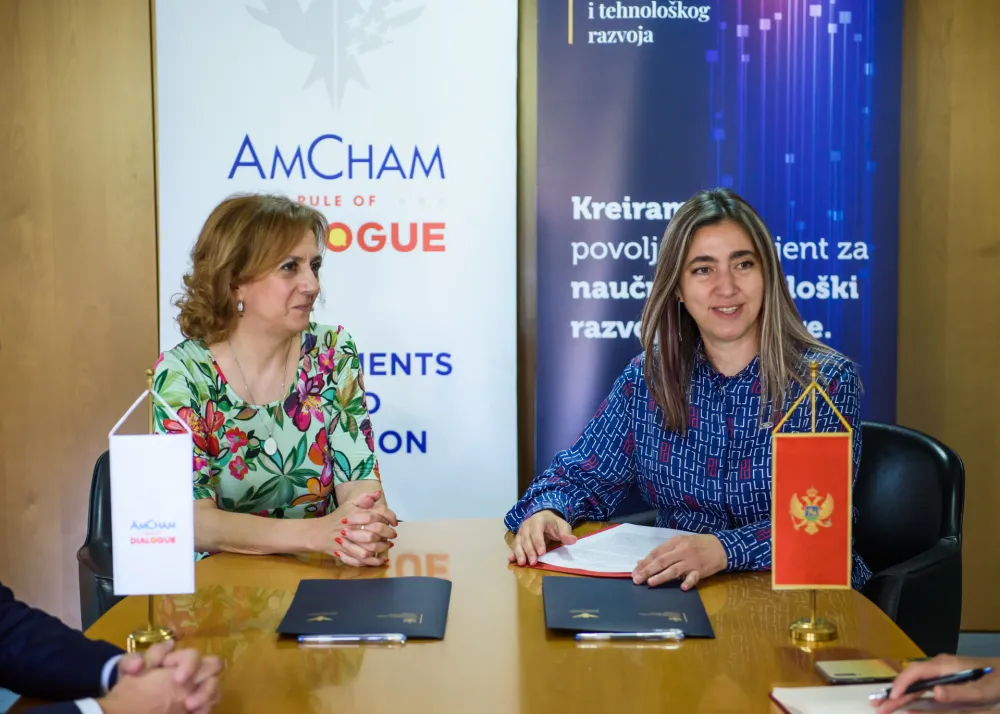 Svetlana Vuksanović i Biljana &Scaron;ćepanović