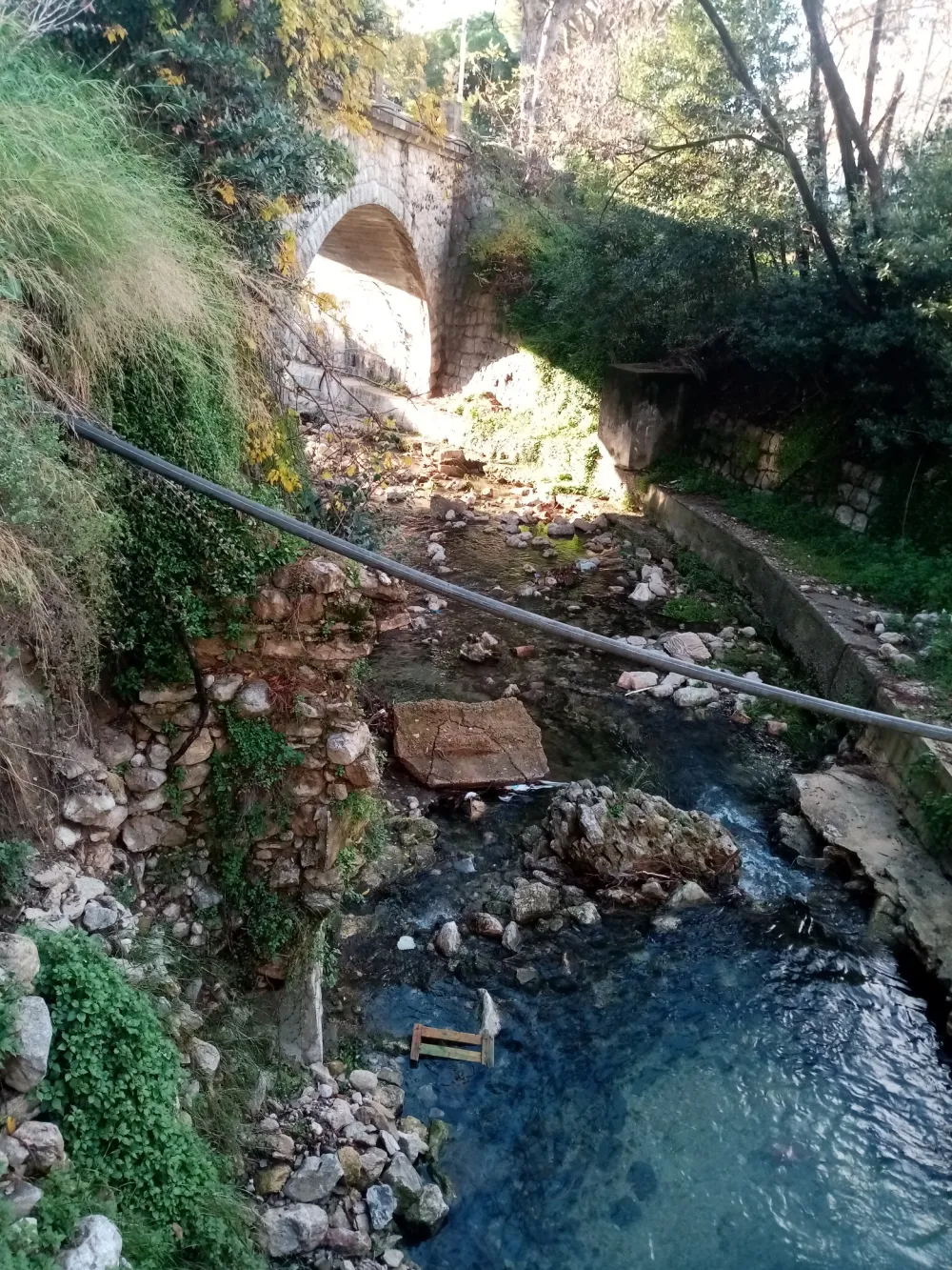 Drevni Vladičin most sru&scaron;ili nevriјeme i nebriga, rekonstrukciјe ni na pomolu
