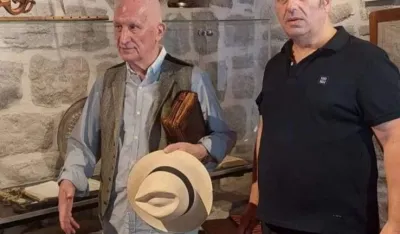 Andrija Radulović sa akademikom Matijom Bećkovićem prije tri dana u Njego&scaron;evoj &scaron;koli u herceg Novom