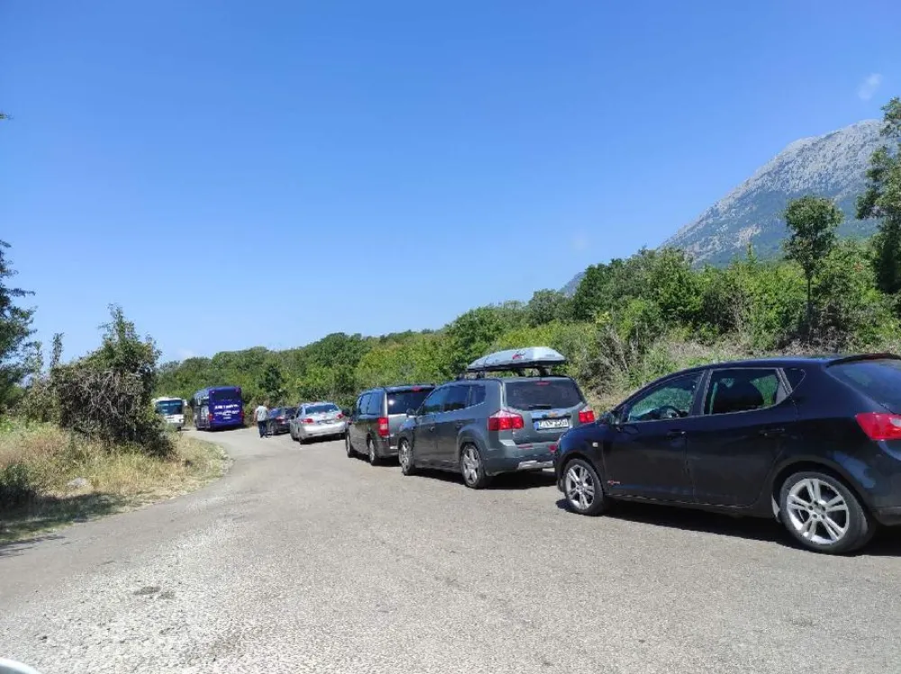  Velike saobraćajne gužve (Foto: RTCG)