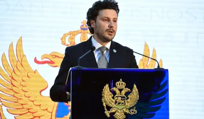 Дритан Абазовић