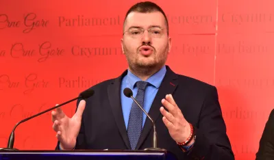 Momo Koprivica