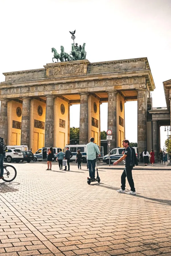 Prevaranti pozivali građane u Berlinu
