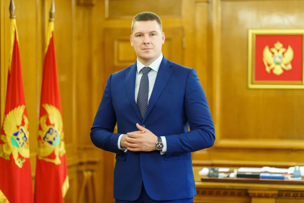 Ministar Filip Adžić pozdravlja akciju SDT