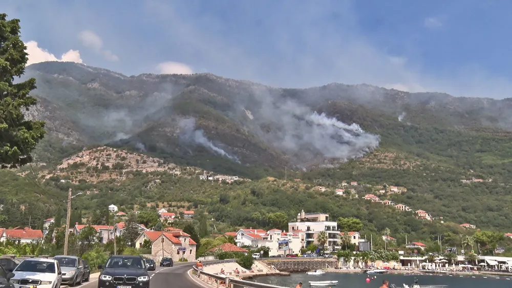 Požar iznad Kamenara