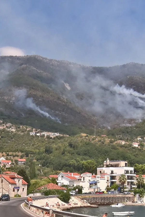 Požar iznad Kamenara