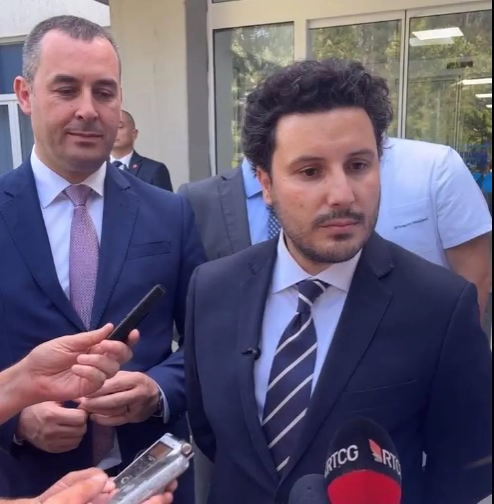 &Scaron;ćekić i Abazović