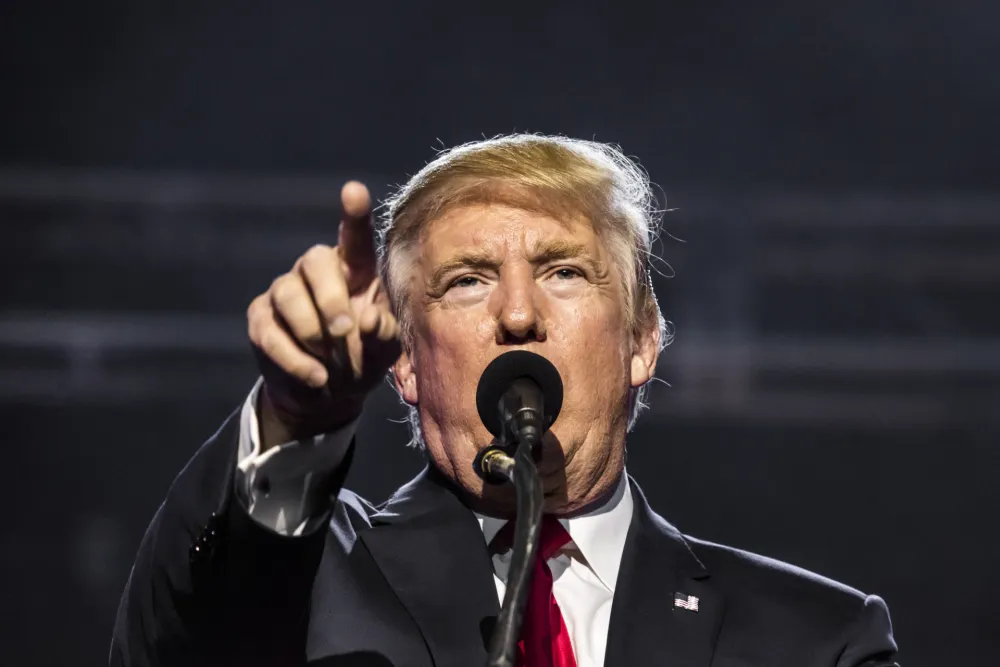 Доналд Трамп 