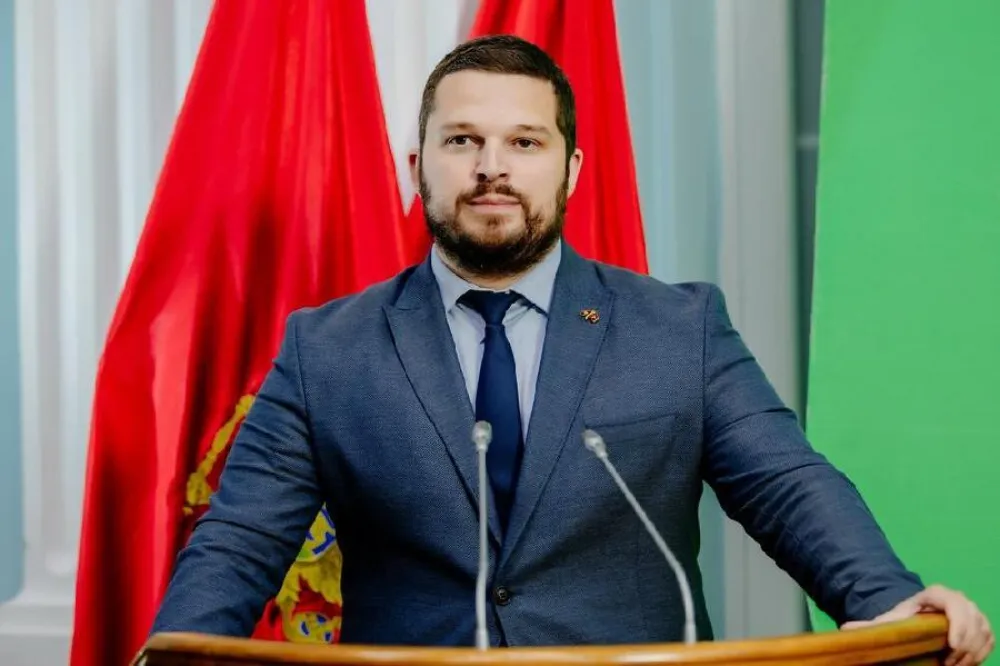 Zoran Mikić