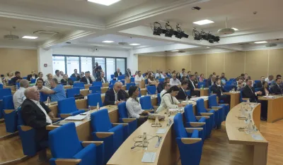 Podgorički parlament imaće 58, a zetski 32 odbornika