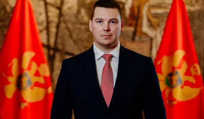 Adžić: Spremni smo za izbore, do tada podržaćemo svaki dogovor oko deblokade institucija