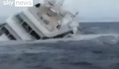 (VIDEO) Potonula jahta duga 40 metara