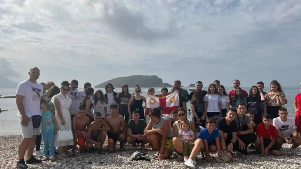 Pedeset mali&scaron;ana sa Kosova i Metohije besplatno ljetuju u Budvi