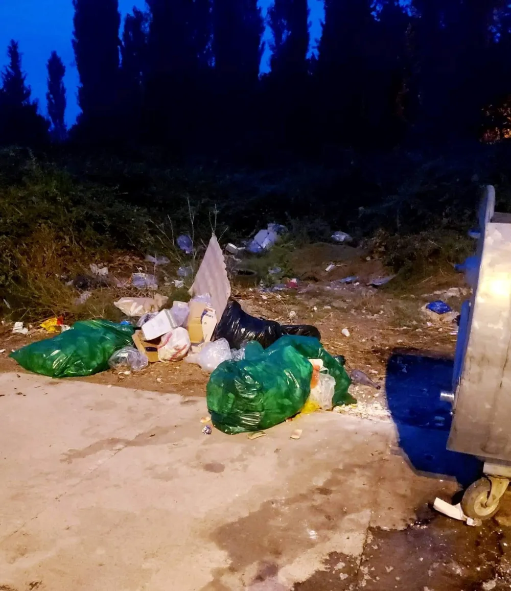 Nepriјatni mirisi i smeće uni&scaron;tavaјu turizam u Ulcinju