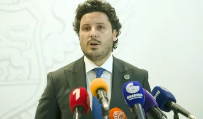 sastanak vlade epcg i radnika zeljezare
