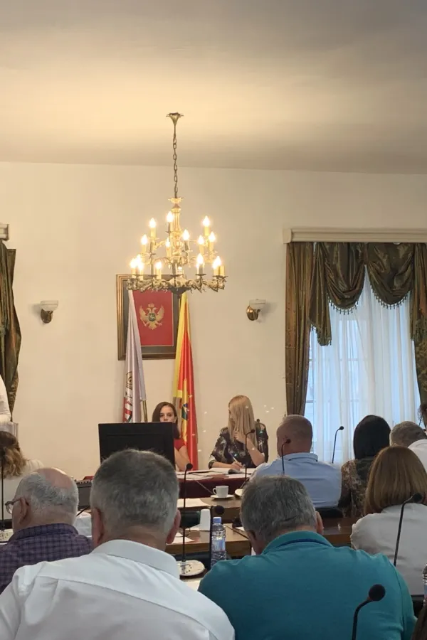 Sa sjednice SO Kotor