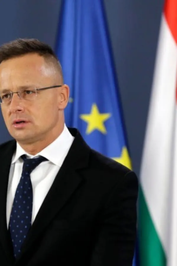 Петер Сијарто