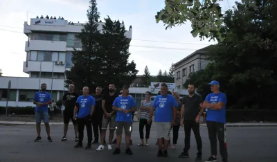 Радници захтијевају да се са њима преговара