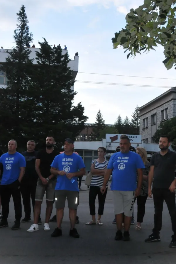 Радници захтијевају да се са њима преговара