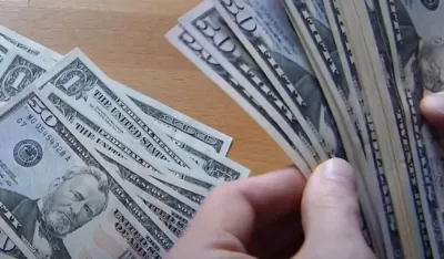 Dolar ojačao treću sedmicu zaredom