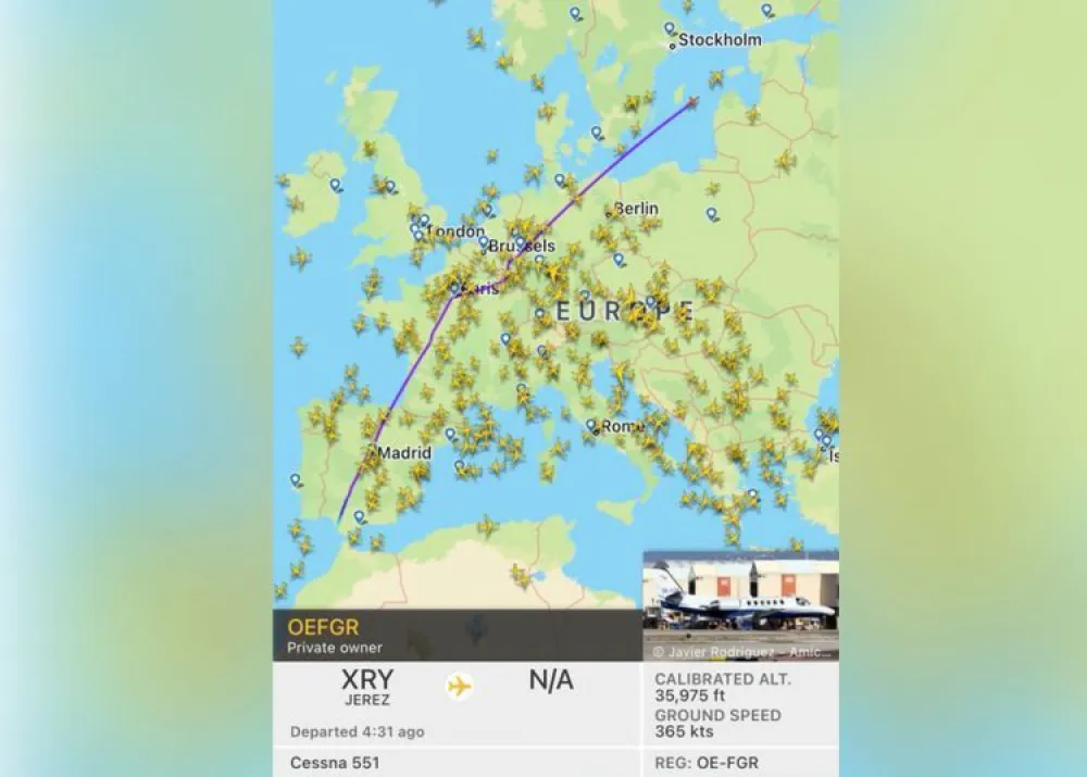 Foto: Screenshot/@flightradar24
