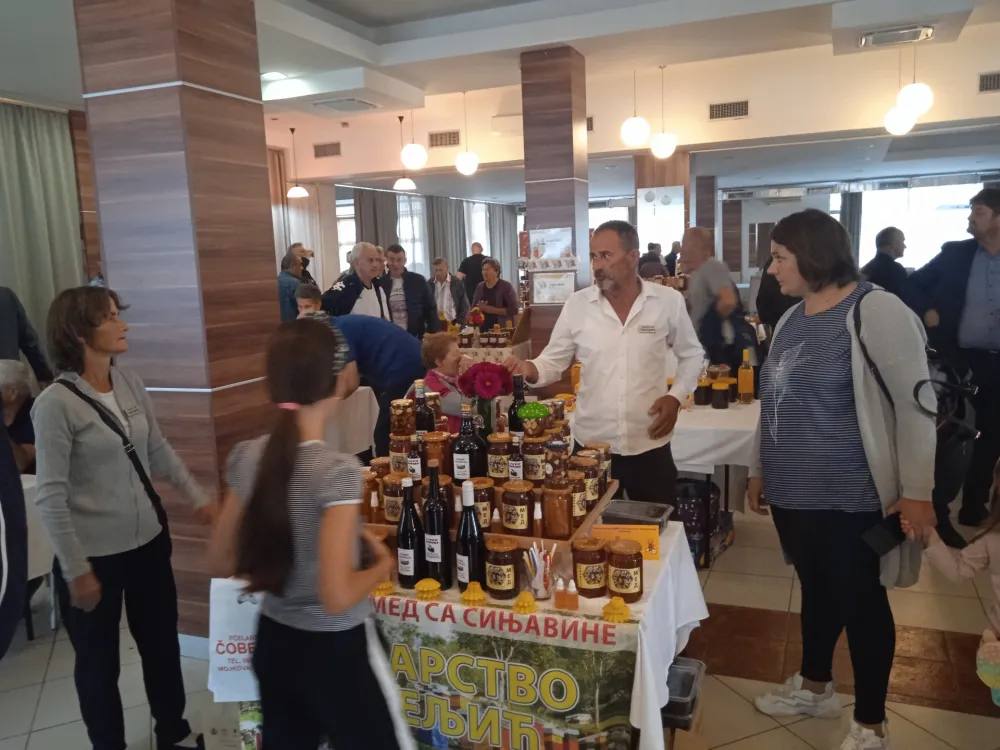 Најбоље пролазио ливадски мед