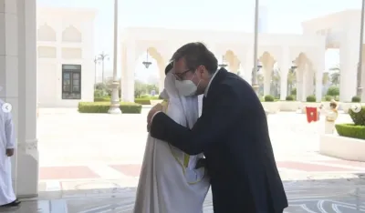 Vučić i &scaron;eik Mohamed bin Zajed