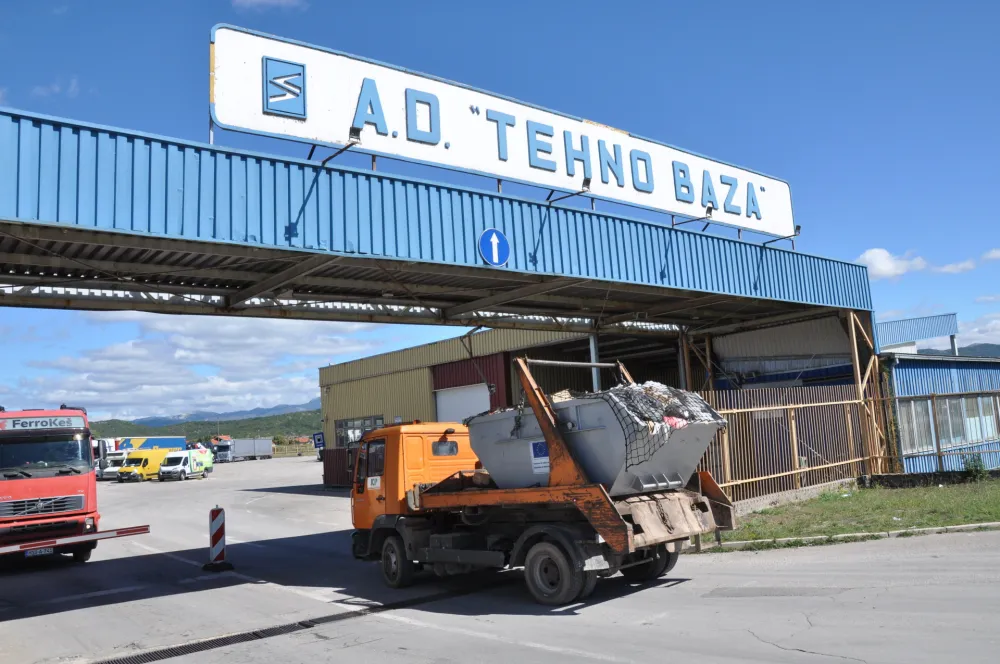 Камиони са отпадом стижу на мјерење